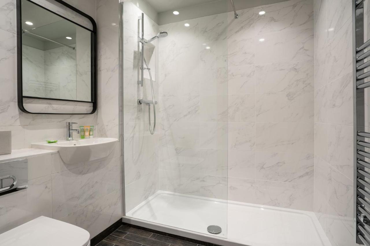 Hillyard House Hotel Касълуелан Екстериор снимка