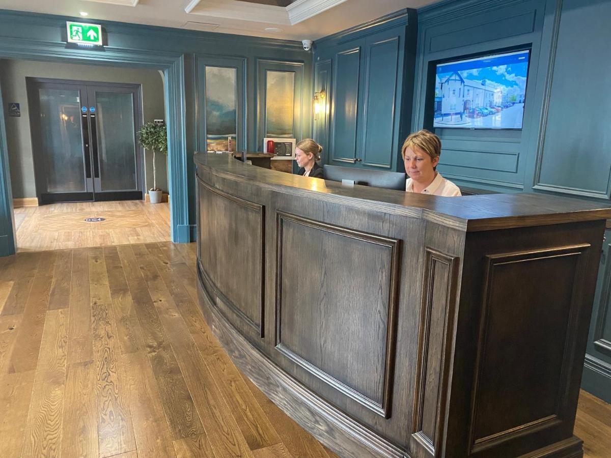 Hillyard House Hotel Касълуелан Екстериор снимка
